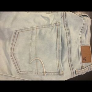 Super light wash American Eagle skinny jeans